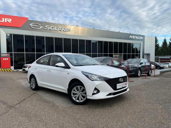 Hyundai Solaris II Рестайлинг с пробегом 2022 года, цена 1 630 490 рублей, 77000 км, седан, Автокод Объявления
