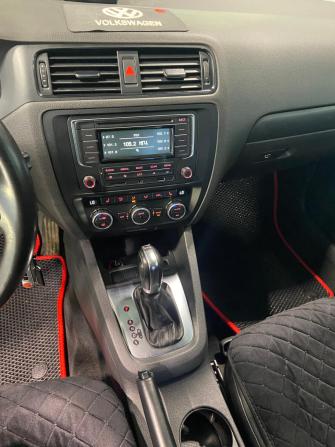 Volkswagen Jetta VI с пробегом 2013 года, цена 1 100 000 рублей, 223646 км, седан, Автокод Объявления