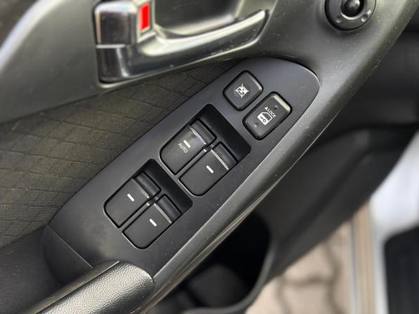 Kia Cerato II с пробегом 2012 года, цена 855 000 рублей, 209212 км, седан, Автокод Объявления