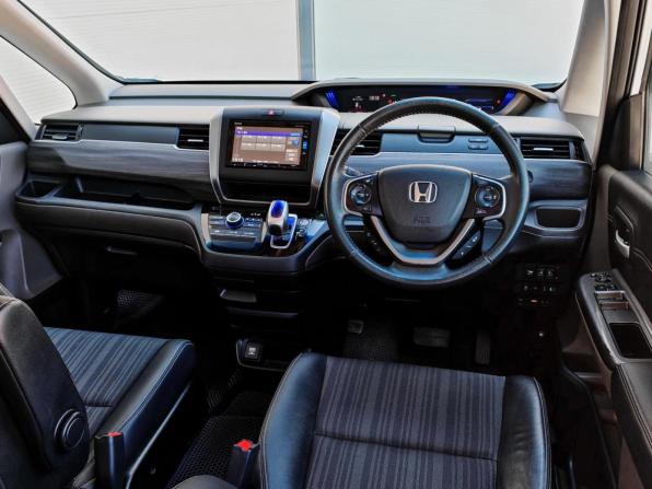 Honda Freed II Рестайлинг с пробегом 2019 года, цена 1 915 000 рублей, 67986 км, компактвэн, Автокод Объявления