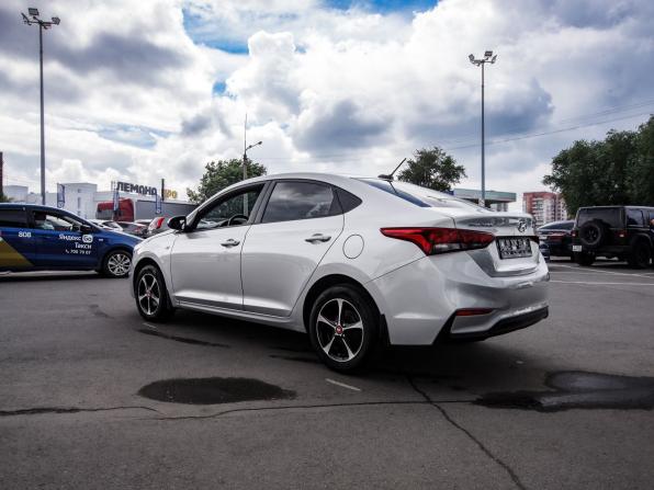 Hyundai Solaris II с пробегом 2019 года, цена 1 210 000 рублей, 88015 км, седан, Автокод Объявления
