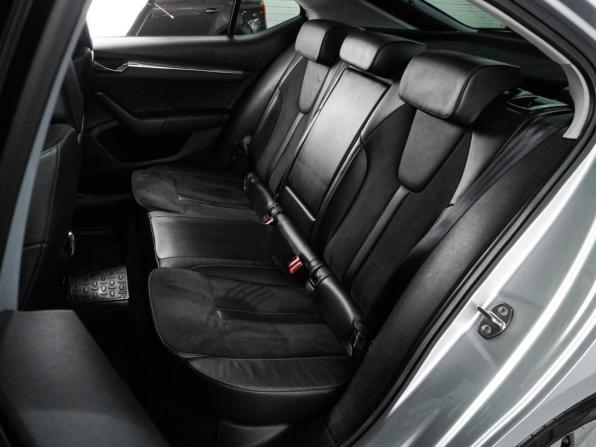 Skoda Octavia IV (A8) с пробегом 2021 года, цена 2 169 000 рублей, 120426 км, лифтбек, Автокод Объявления