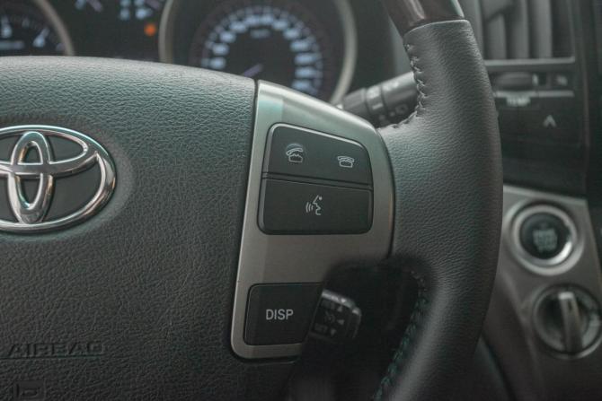 Toyota Land Cruiser 200 Series с пробегом 2009 года, цена 2 649 000 рублей, 267100 км, внедорожник, Автокод Объявления