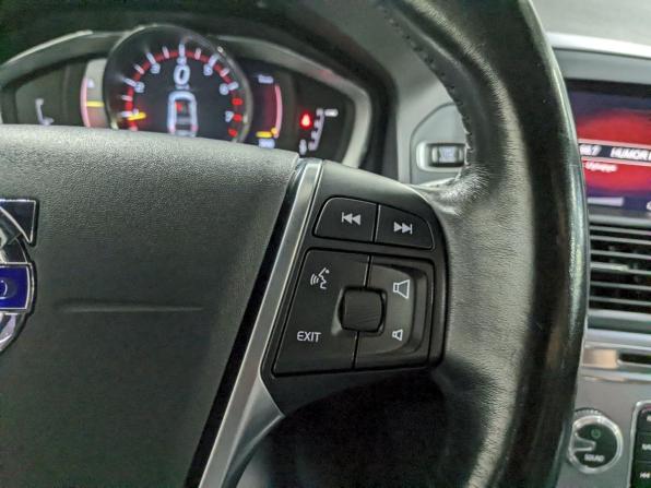 Volvo XC60 I Рестайлинг с пробегом 2017 года, цена 2 690 000 рублей, 143780 км, внедорожник, Автокод Объявления