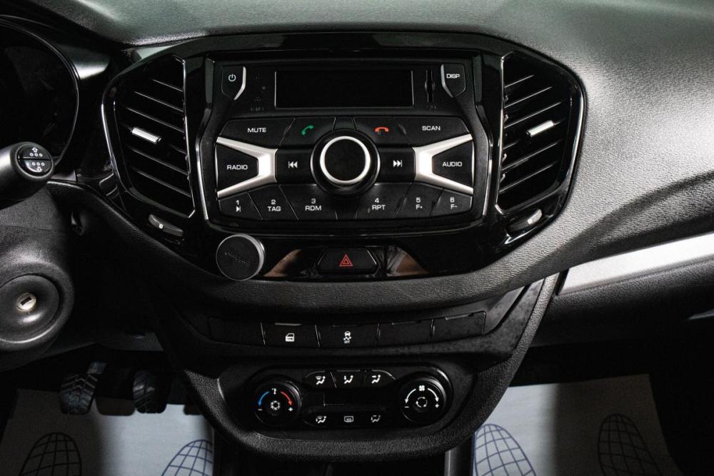 Lada (ВАЗ) Vesta I Сургут  - изображение 14