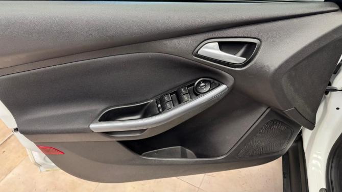 Ford Focus III с пробегом 2013 года, цена 755 000 рублей, 160000 км, хэтчбек, Автокод Объявления