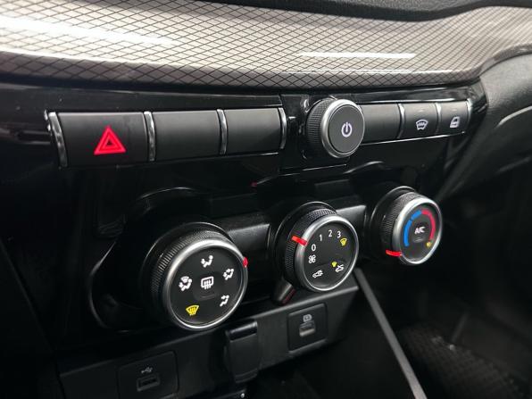 Lada (ВАЗ) Vesta I Рестайлинг (NG) с пробегом 2023 года, цена 1 250 000 рублей, 27230 км, седан, Автокод Объявления