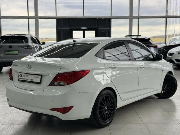 Hyundai Solaris I Рестайлинг с пробегом 2016 года, цена 1 139 000 рублей, 141000 км, седан, Автокод Объявления