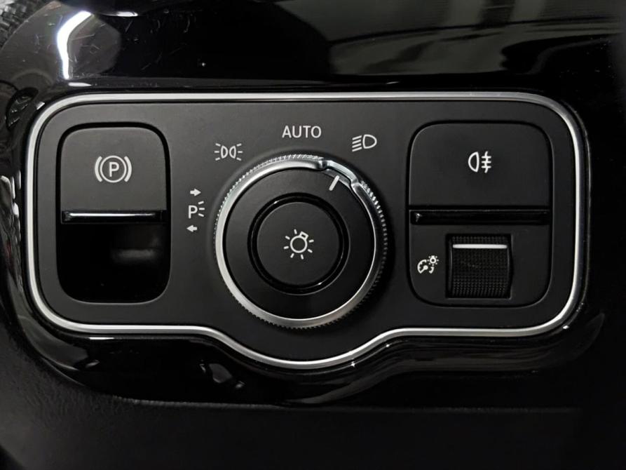 Mercedes-Benz A-Класс IV (W177) Казань  - изображение 25