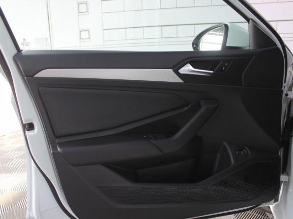 Volkswagen Jetta VII с пробегом 2020 года, цена 1 899 000 рублей, 104500 км, седан, Автокод Объявления