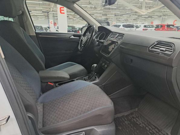 Volkswagen Tiguan II с пробегом 2020 года, цена 1 820 000 рублей, 203982 км, внедорожник, Автокод Объявления