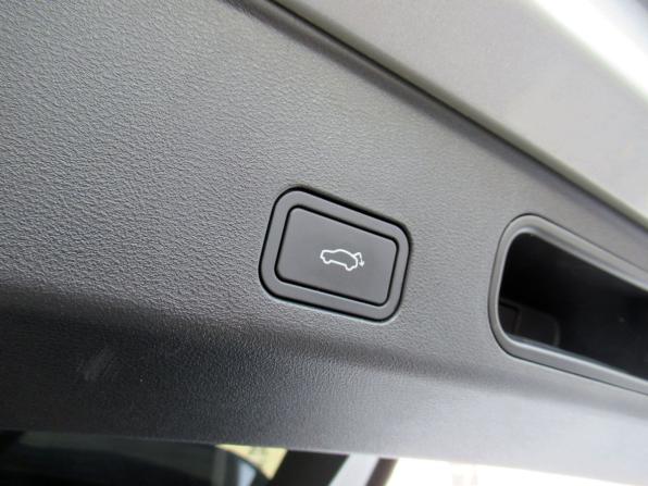 Geely Atlas II с пробегом 2024 года, цена 3 010 000 рублей, 28267 км, внедорожник, Автокод Объявления