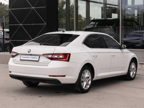 Skoda Superb III с пробегом 2018 года, цена 2 010 000 рублей, 124545 км, лифтбек, Автокод Объявления