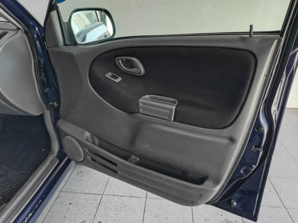 Chevrolet Tracker II с пробегом 2000 года, цена 390 000 рублей, 259067 км, внедорожник, Автокод Объявления
