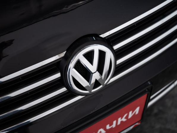 Volkswagen Passat B7 с пробегом 2011 года, цена 1 190 000 рублей, 175534 км, универсал, Автокод Объявления