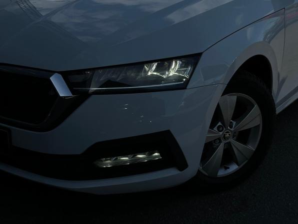 Skoda Octavia IV (A8) с пробегом 2021 года, цена 2 253 300 рублей, 65630 км, лифтбек, Автокод Объявления