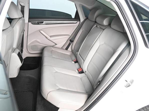Volkswagen Passat (North America and China) I Рестайлинг с пробегом 2018 года, цена 1 849 000 рублей, 98187 км, седан, Автокод Объявления