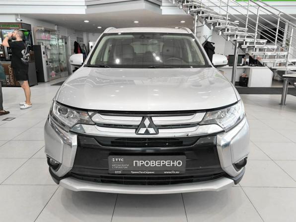 Mitsubishi Outlander III Рестайлинг 2 с пробегом 2016 года, цена 1 650 000 рублей, 196000 км, внедорожник, Автокод Объявления
