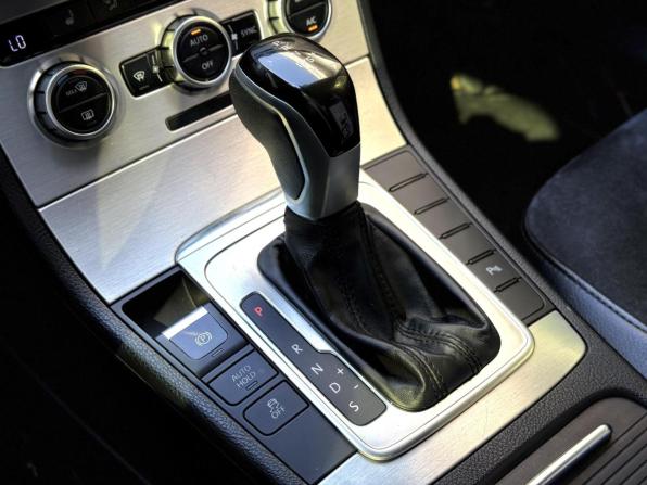 Volkswagen Passat B7 с пробегом 2014 года, цена 1 199 000 рублей, 237016 км, седан, Автокод Объявления