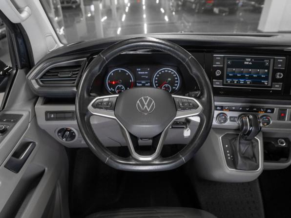 Volkswagen Caravelle T6 Рестайлинг с пробегом 2021 года, цена 3 990 000 рублей, 194867 км, минивэн, Автокод Объявления