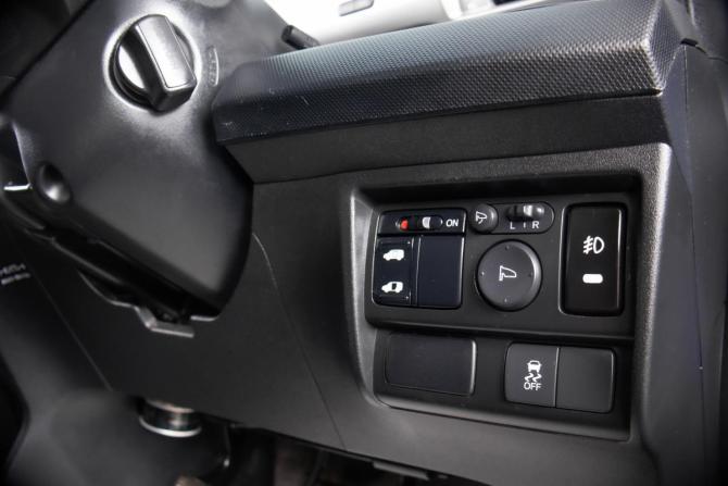 Honda Freed I с пробегом 2012 года, цена 1 399 000 рублей, 115000 км, компактвэн, Автокод Объявления