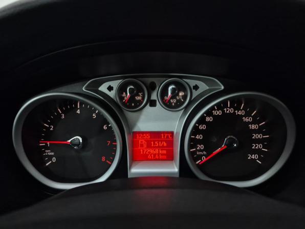 Ford Focus II Рестайлинг с пробегом 2010 года, цена 550 000 рублей, 172962 км, седан, Автокод Объявления