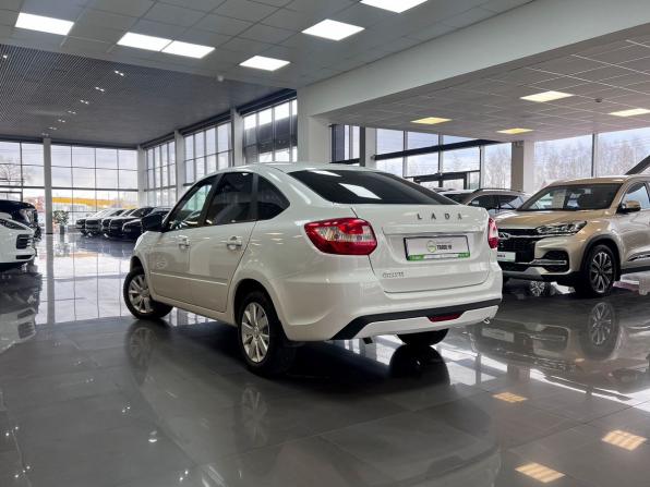Lada (ВАЗ) Granta I Рестайлинг с пробегом 2022 года, цена 760 000 рублей, 74687 км, лифтбек, Автокод Объявления
