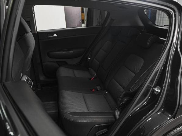 Kia Sportage IV Рестайлинг с пробегом 2021 года, цена 2 599 000 рублей, 57553 км, внедорожник, Автокод Объявления