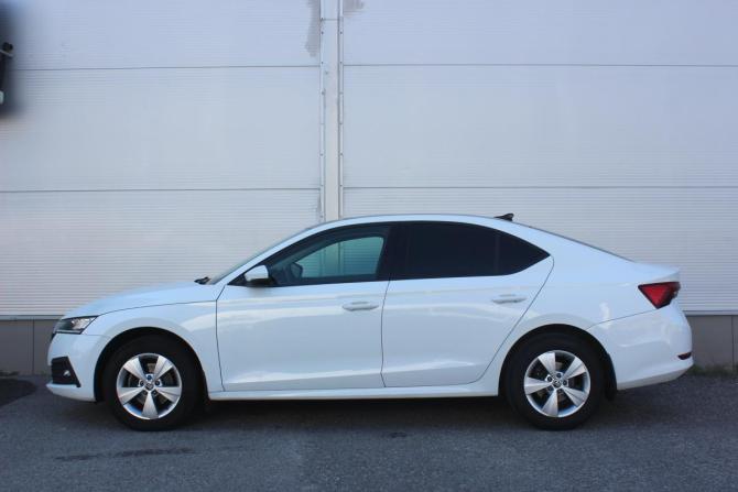 Skoda Octavia IV (A8) с пробегом 2021 года, цена 2 177 000 рублей, 127575 км, лифтбек, Автокод Объявления