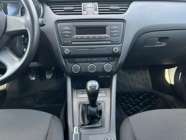 Skoda Octavia III (A7) с пробегом 2014 года, цена 895 000 рублей, 208719 км, лифтбек, Автокод Объявления