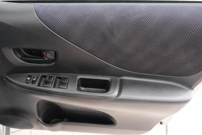 Toyota Ractis I с пробегом 2006 года, цена 629 000 рублей, 174000 км, хэтчбек, Автокод Объявления