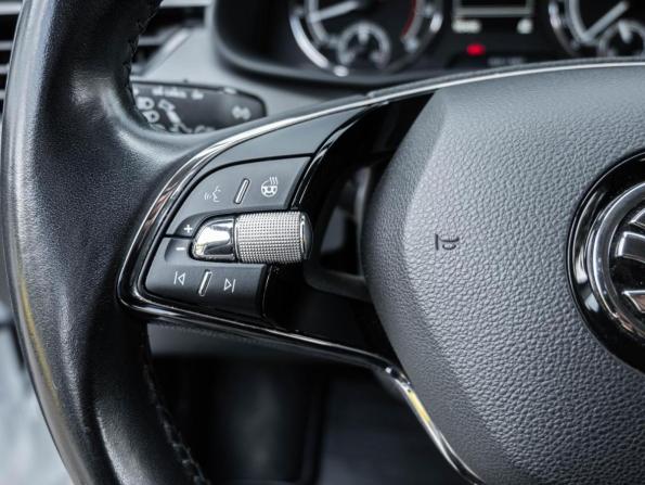 Skoda Rapid II с пробегом 2020 года, цена 1 743 300 рублей, 90430 км, лифтбек, Автокод Объявления