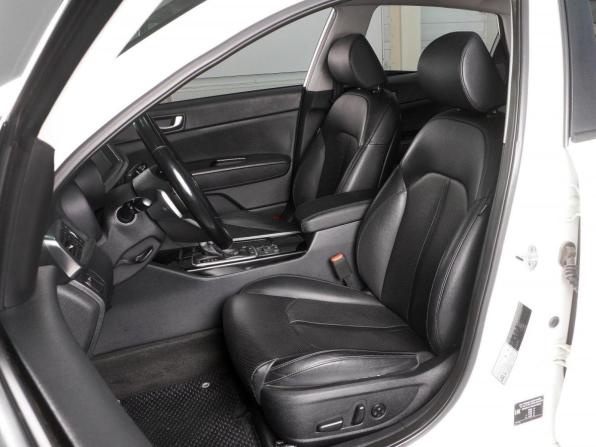 Kia Optima IV Рестайлинг с пробегом 2019 года, цена 2 039 000 рублей, 134100 км, седан, Автокод Объявления