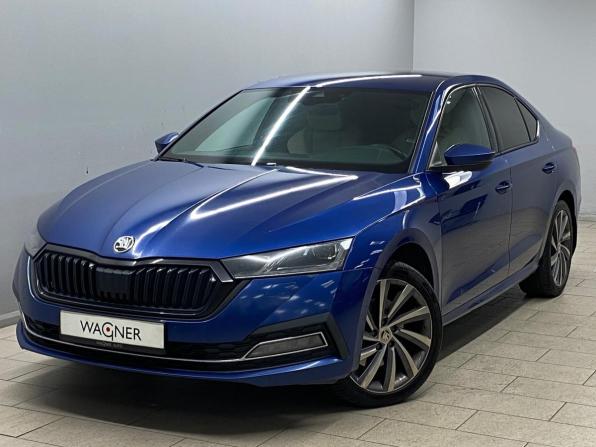 Skoda Octavia IV (A8) с пробегом 2021 года, цена 2 252 000 рублей, 160661 км, лифтбек, Автокод Объявления