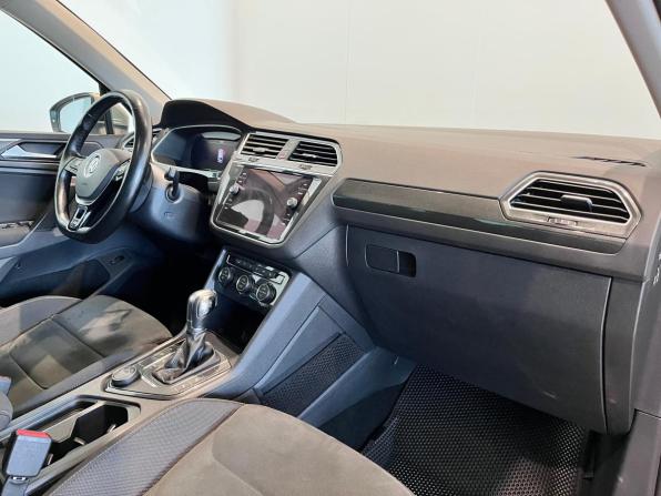 Volkswagen Tiguan II с пробегом 2018 года, цена 2 950 000 рублей, 74685 км, внедорожник, Автокод Объявления