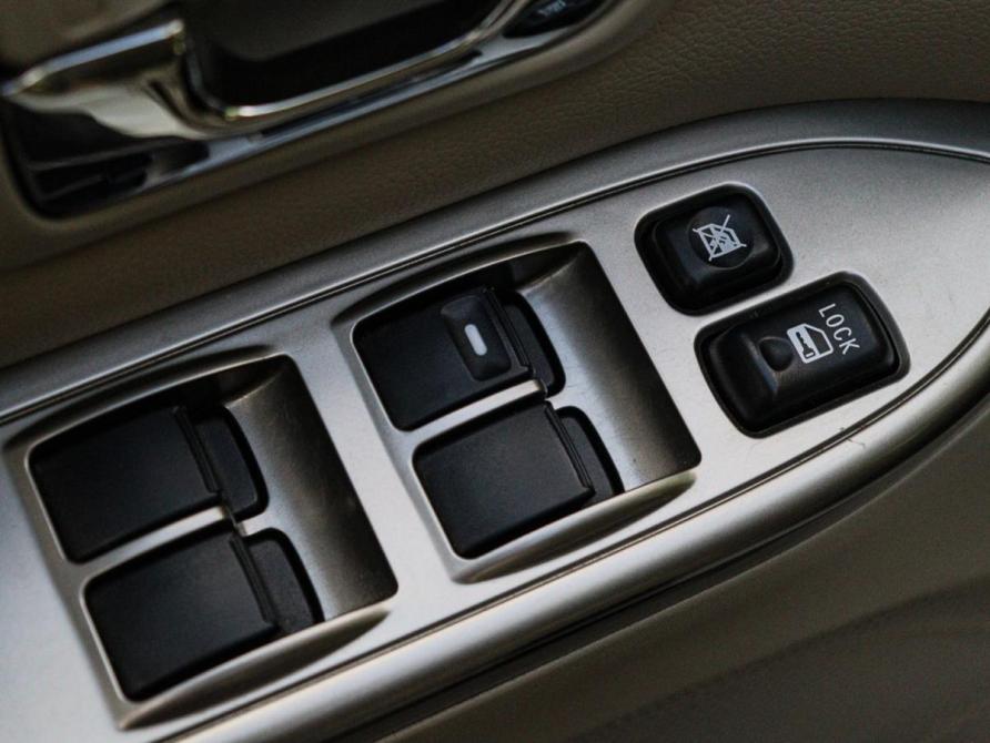 Mitsubishi Pajero IV Рестайлинг 2 Москва  - изображение 14