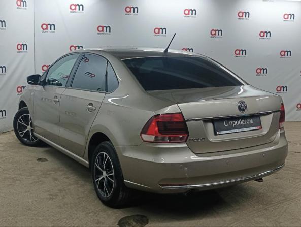 Volkswagen Polo V Рестайлинг с пробегом 2015 года, цена 799 000 рублей, 250000 км, седан, Автокод Объявления