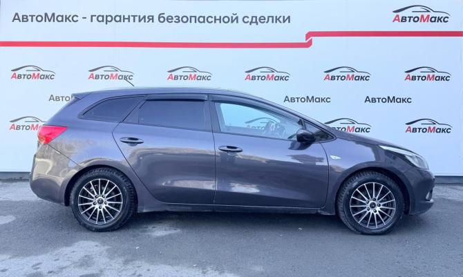 Kia Ceed II с пробегом 2012 года, цена 875 000 рублей, 203591 км, универсал, Автокод Объявления