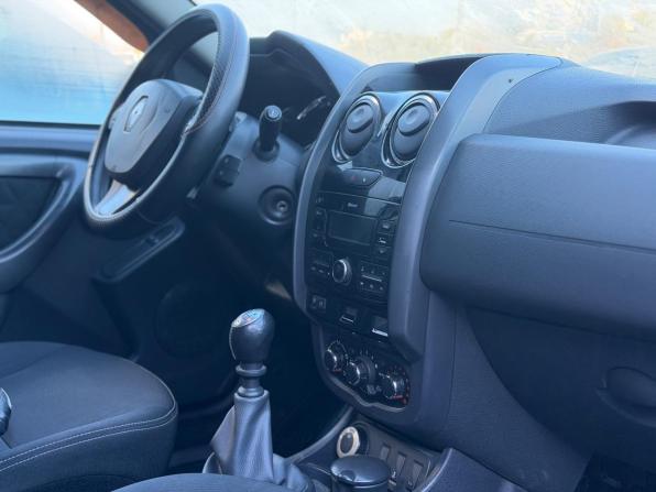 Renault Duster I Рестайлинг с пробегом 2017 года, цена 1 290 000 рублей, 69872 км, внедорожник, Автокод Объявления