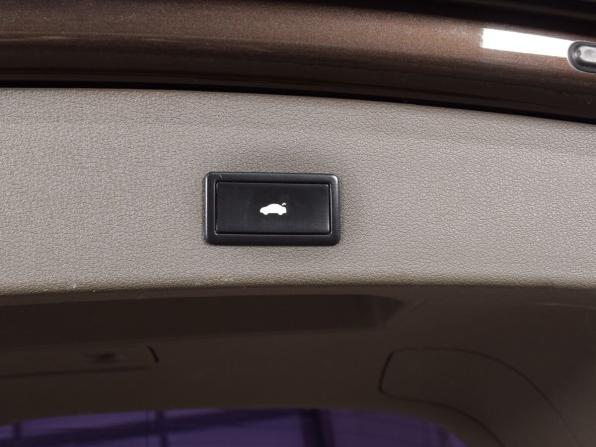 Audi Q5 I (8R) с пробегом 2012 года, цена 2 299 995 рублей, 92643 км, внедорожник, Автокод Объявления