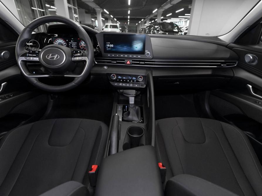 Hyundai Elantra VII (CN7) Рестайлинг Москва  - изображение 8