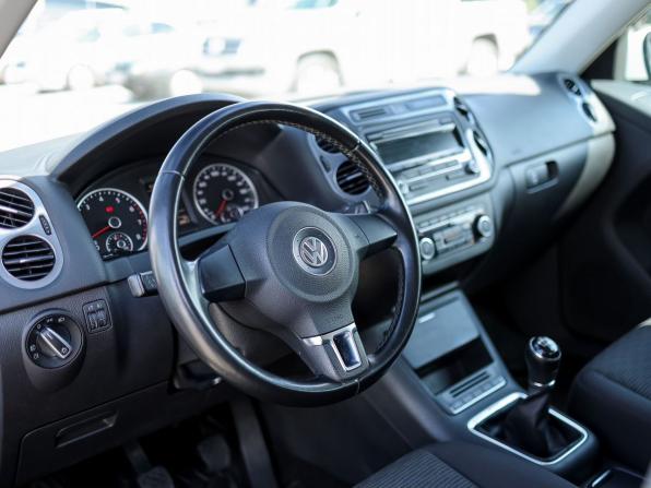 Volkswagen Tiguan I Рестайлинг с пробегом 2014 года, цена 1 499 000 рублей, 141880 км, внедорожник, Автокод Объявления