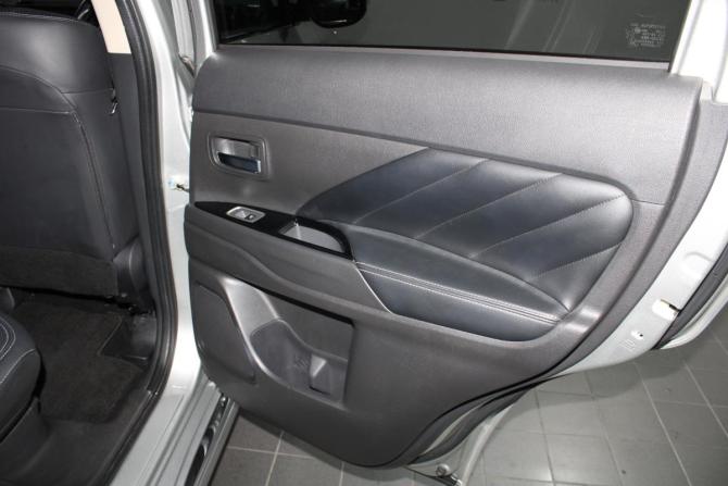 Mitsubishi Outlander III Рестайлинг 3 с пробегом 2019 года, цена 2 990 000 рублей, 90728 км, внедорожник, Автокод Объявления