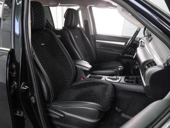 Toyota Hilux VIII с пробегом 2017 года, цена 3 399 000 рублей, 187501 км, offers.body_type.unknown, Автокод Объявления
