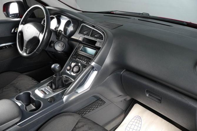 Peugeot 3008 I с пробегом 2012 года, цена 689 000 рублей, 169000 км, внедорожник, Автокод Объявления