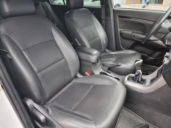 Geely Emgrand EC7 с пробегом 2013 года, цена 379 000 рублей, 194498 км, хэтчбек, Автокод Объявления