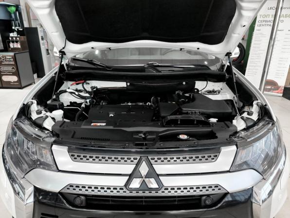 Mitsubishi Outlander III Рестайлинг 3 с пробегом 2021 года, цена 2 450 000 рублей, 143387 км, внедорожник, Автокод Объявления