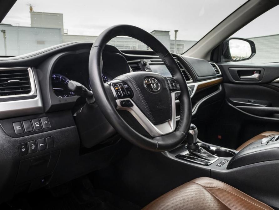 Toyota Highlander III (XU50) Рестайлинг Москва  - изображение 10
