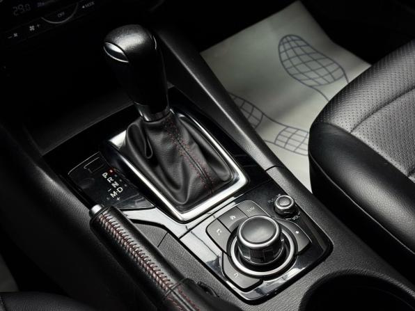 Mazda 3 III (BM) с пробегом 2014 года, цена 1 349 000 рублей, 140889 км, седан, Автокод Объявления