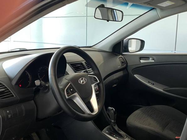 Hyundai Solaris I Рестайлинг с пробегом 2015 года, цена 837 000 рублей, 264738 км, седан, Автокод Объявления
